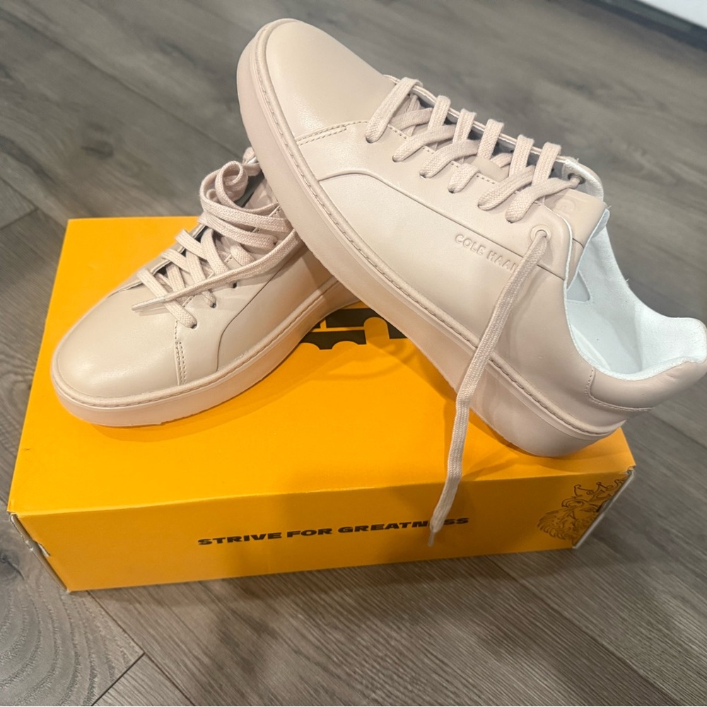 Cole Haan Women's GrandPro Topspin Sneaker NEW size 9
